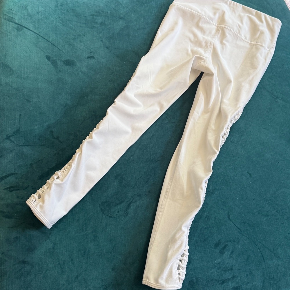Vie Active White Macrame Crochet Side Leggings Small Athleisure Activewear‎ - Picture 4 of 9